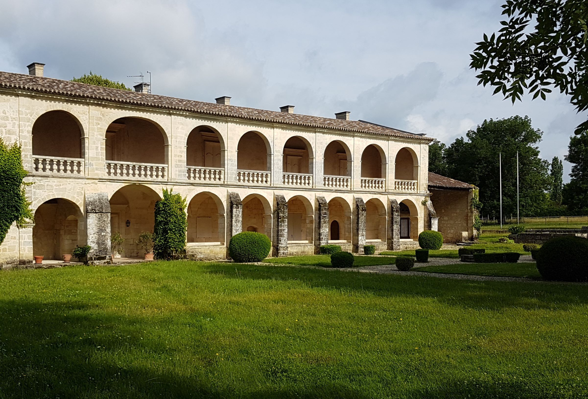 Abbaye de Faise, Maison Druon - Les Artigues de Lussac