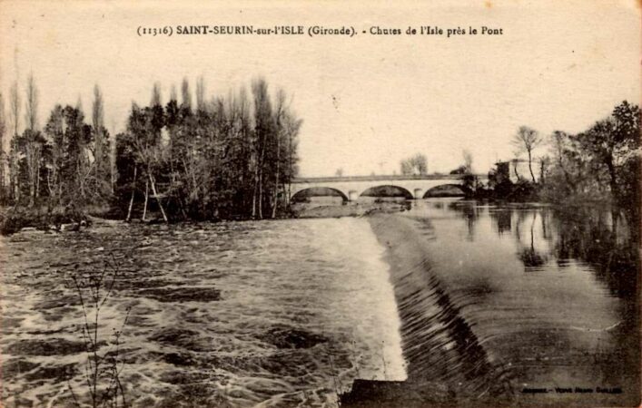 les bords de l'isle dans le cadre du projet creation littéraire et archives avec permanences de la litterature